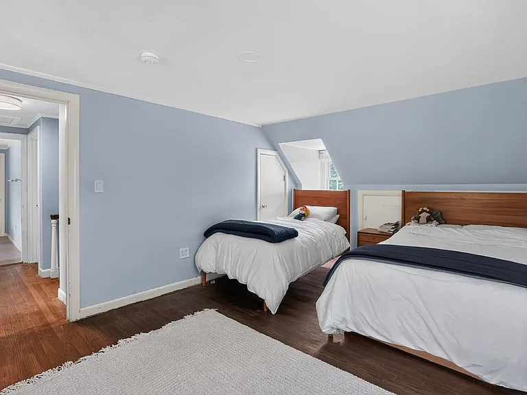 2312 Godfrey Rd — Photo 16