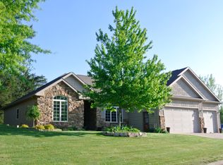 303 Pearsall Dr, Port Byron, IL 61275