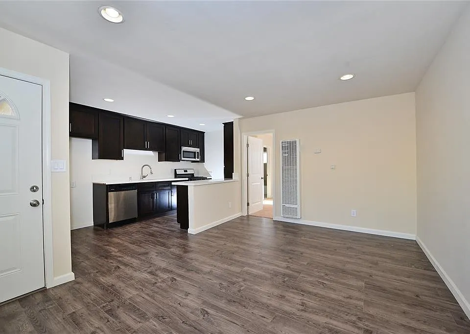 612-618 S. 32nd St.