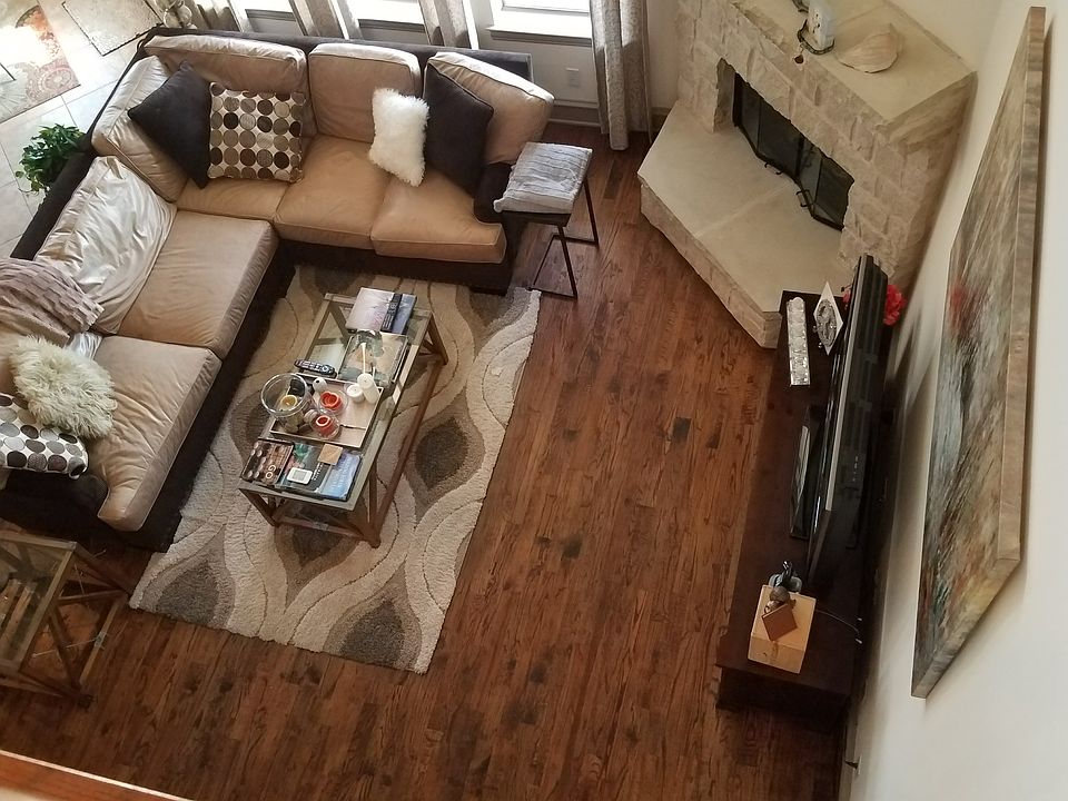 Great room with gas fireplc