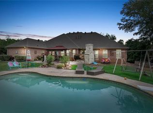 712 County Road 4205, Bonham, TX 75418