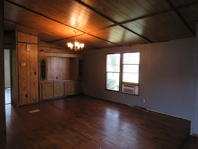 109 King Rd — Photo 13
