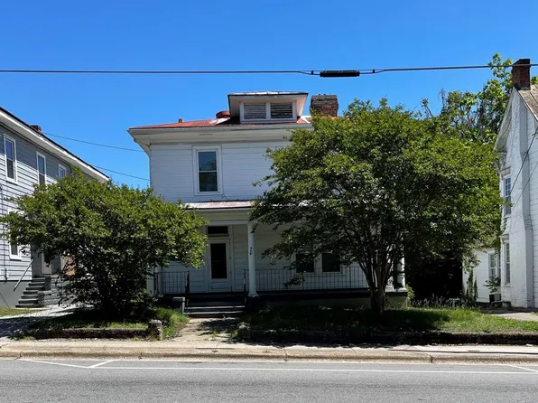 916 N Main St, Danville, VA 24540