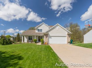 6745 Cannon Farms Dr NE, Rockford, MI 49341