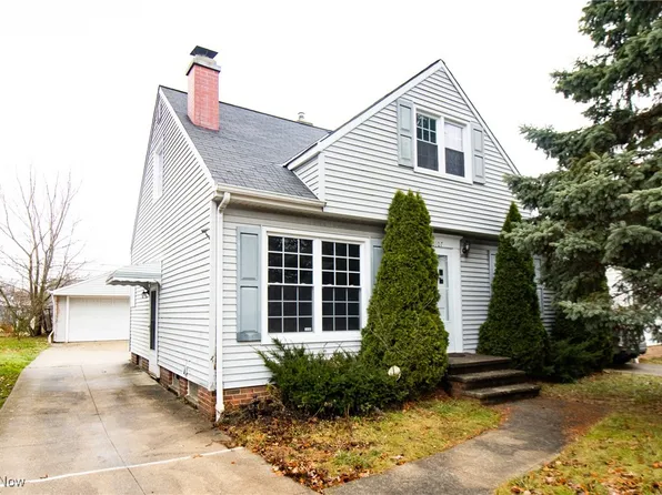 13107 Carpenter Rd, Garfield Heights, OH 44125