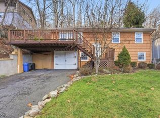 79 Truman Blvd, Oakland Boro, NJ 07436