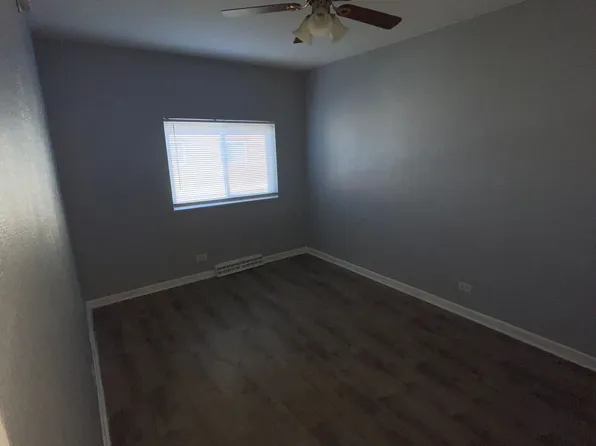 1417 Hervey Ave APT B, North Chicago, IL 60064