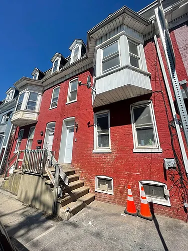 529 E. Philadelphia Street Photo 1