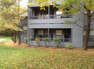 603 Woodhaven Dr, Edison, NJ 08817