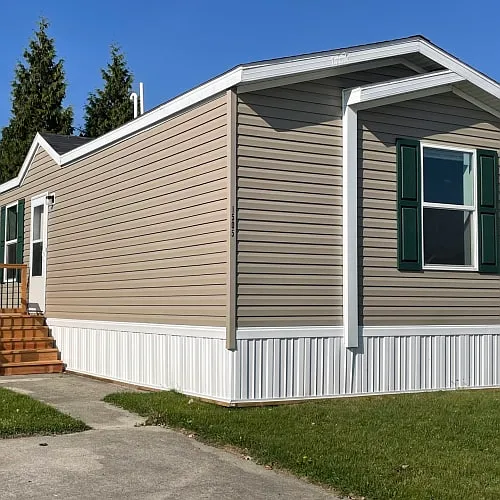 3 bed, 2.0 bath, $1,099 — Photo 2