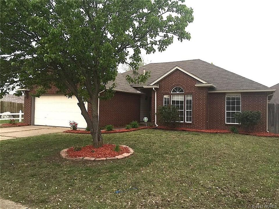 1st image of 13696 S Poplar Pl E