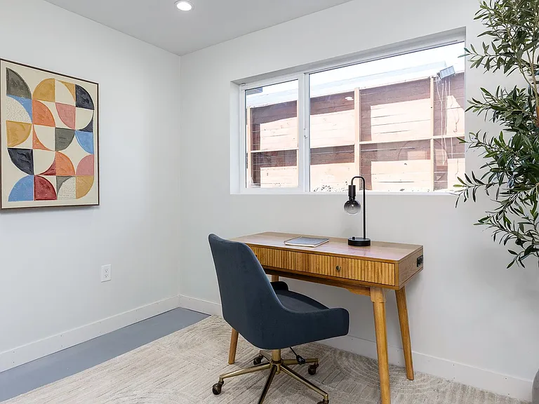 Brand New Luxury 2026 Construction Homes In Silverlake! — Photo 7