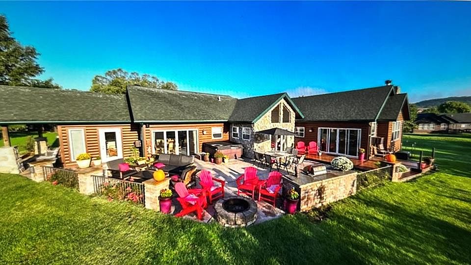 1st image of 23 Cottage Park East Ct #21