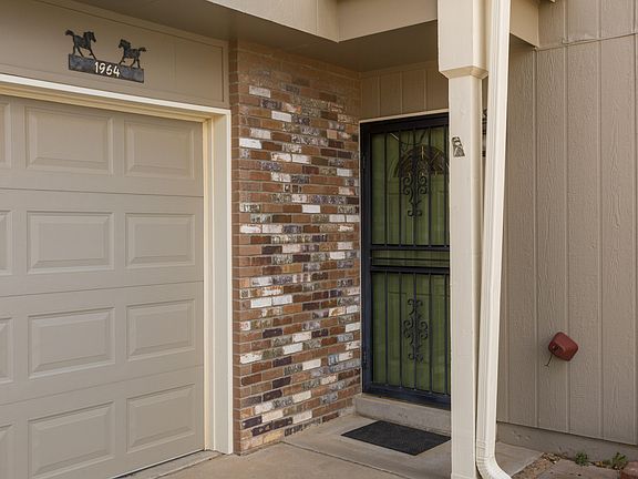 2nd image of 1964 Roanoke Dr NE