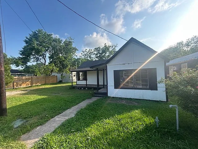 105 Carver Street - 1 — Photo 1