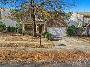 10012 Barrands Ln, Charlotte, NC 28278