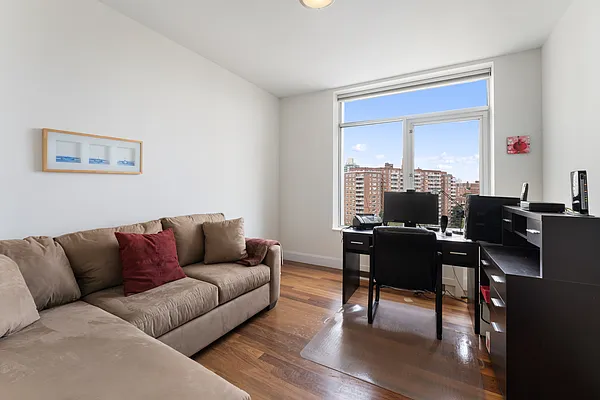 Sold by Julia B Fee Sotheby's International Realty | media 13