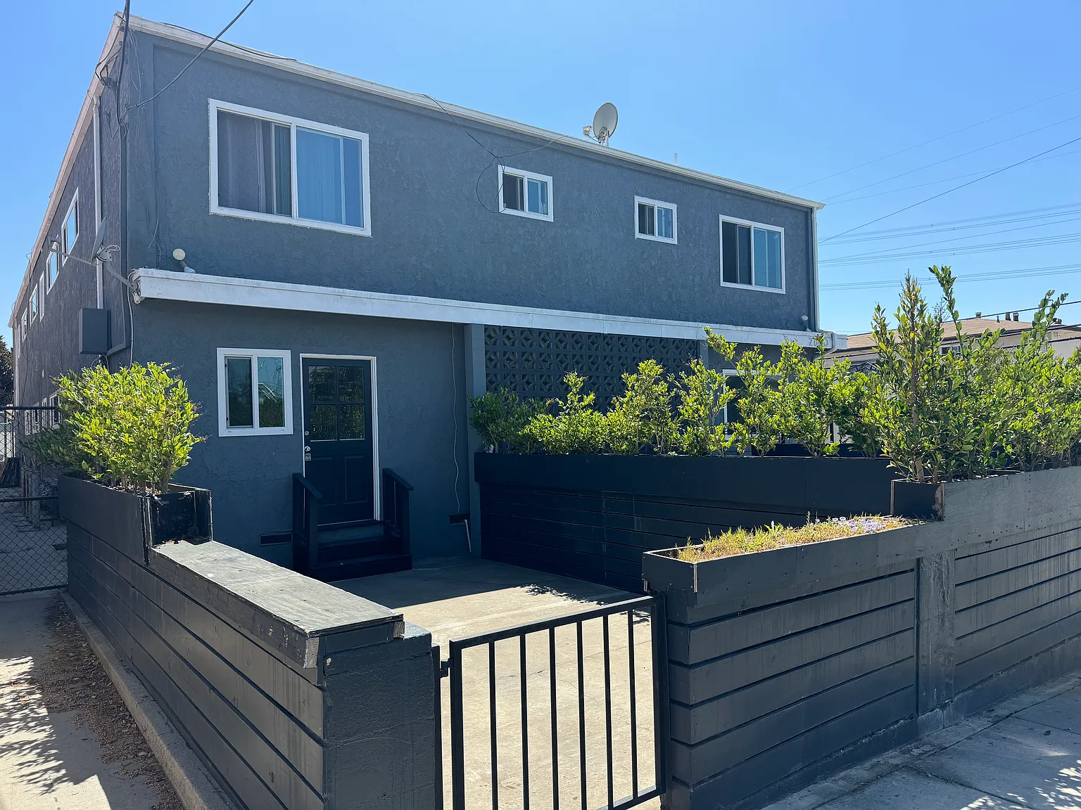 2 bed, 796 sqft, $3,250 — Photo 1
