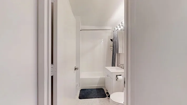 Rented by Urban Living International | media 13