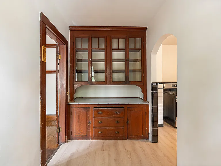 29-31 Chatham St #2 — Photo 13