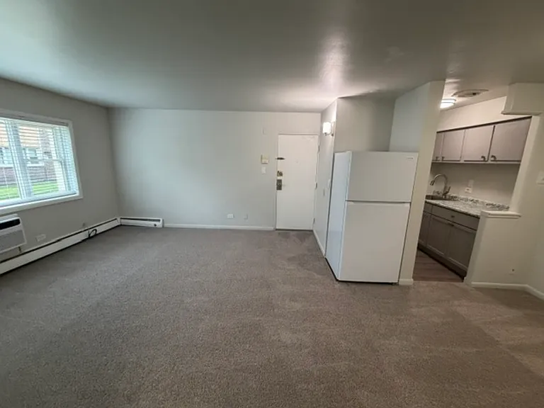 21 N Dryden Pl #21-1H — Photo 1