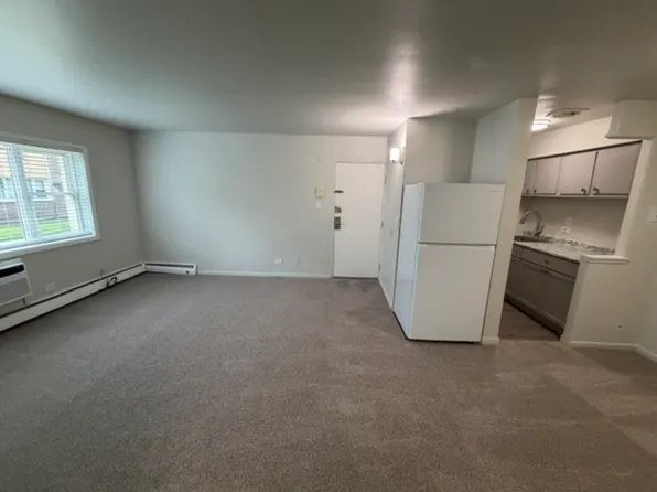 21 N Dryden Pl APT 1H, Arlington Heights, IL 60004