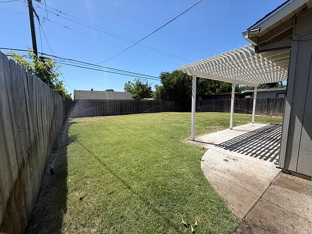 Building Photo - 6431 N Pershing Ave