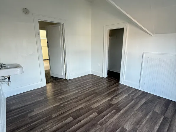 830 S 19th St #3, Milwaukee, WI 53204