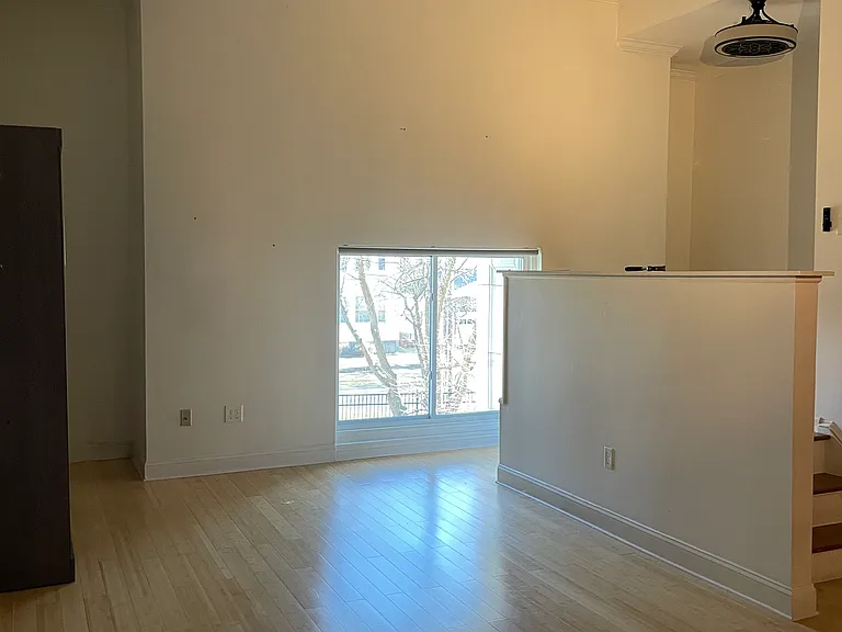 81 Dartmouth St #203 — Photo 3
