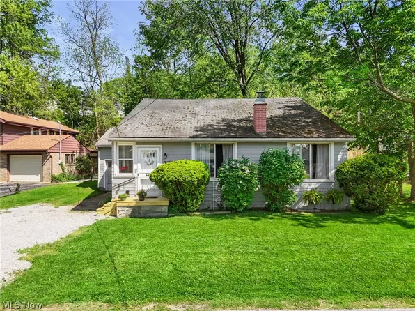 35812 Wanaka Blvd, Eastlake, OH 44095