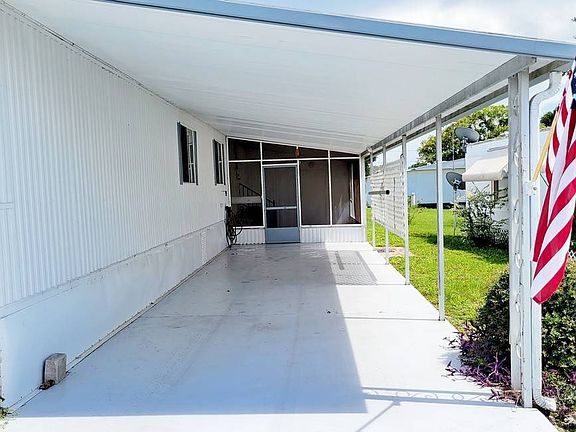 3rd image of 109 Baywood Dr E