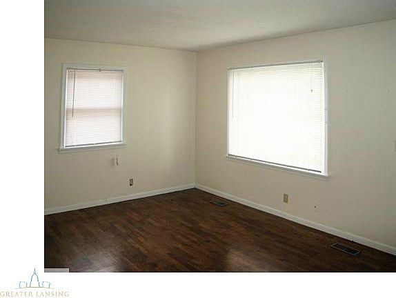 4th image of 3424 Lowcroft Ave