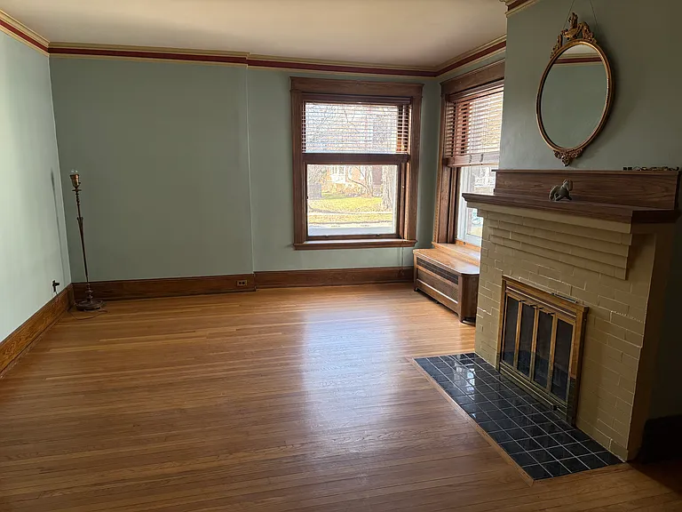 344 College Ave SE — Photo 4