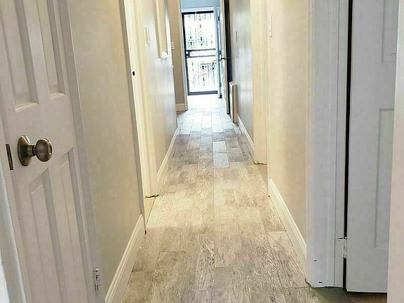 4th image of 2523 47th St #1