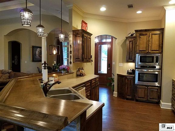 5th image of 210 Laguna Villas Dr