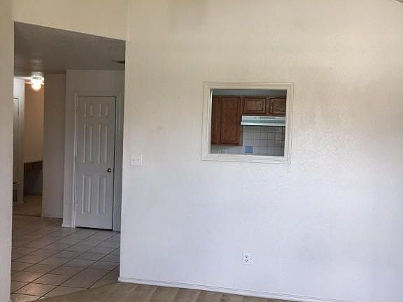 4th image of 4909 John David Dr APT B