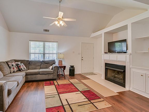 5th image of 2038 Shoreline Drive