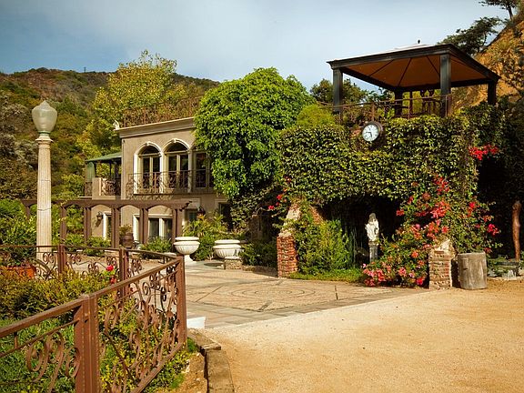 2nd image of 2400 Laurel Canyon Blvd
