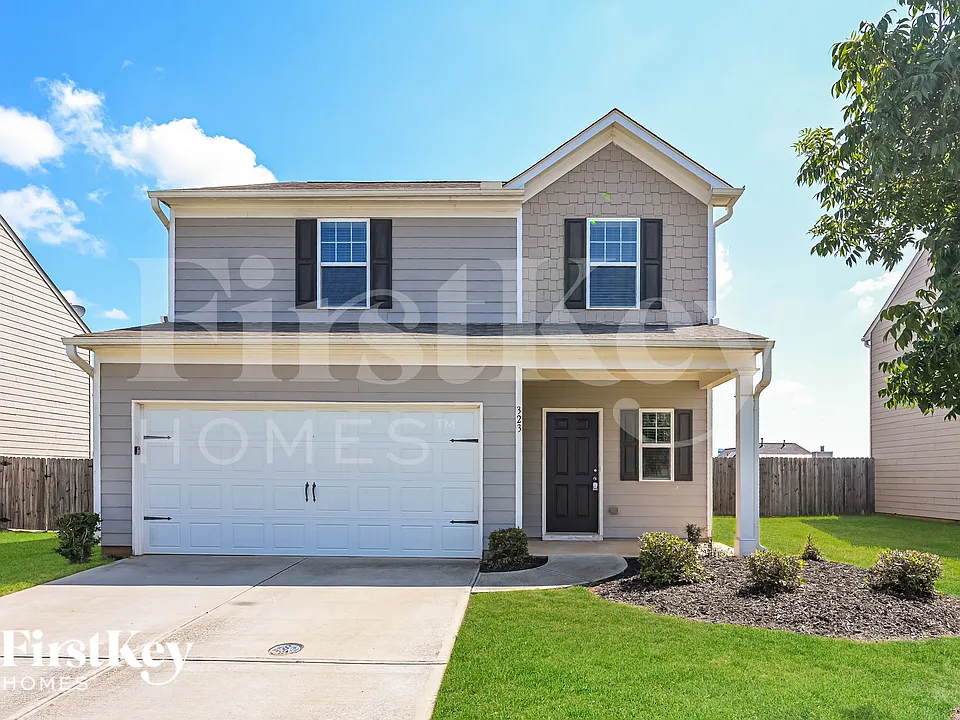 323 Darling Ln