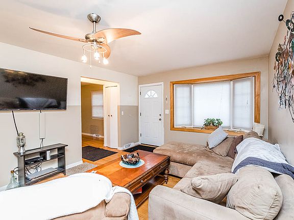 4th image of 400 Morse Dr