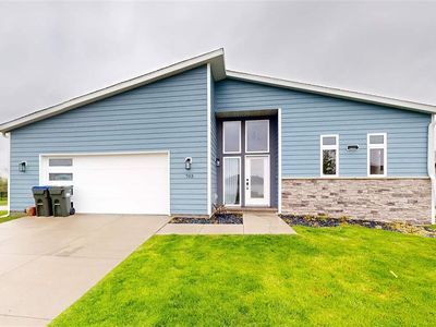 703 Charismatic Ln, Iowa City, IA, 52240