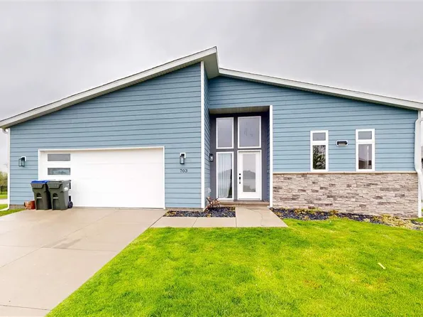 703 Charismatic Ln, Iowa City, IA 52240