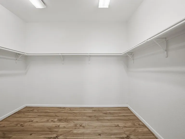 11103 Avery Oaks Ln — Photo 34