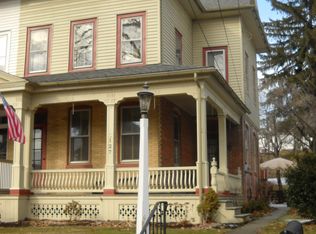 127 Froelich Ave, Mountville, PA 17554