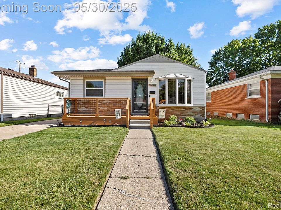 1st image of 22412 Lake Dr