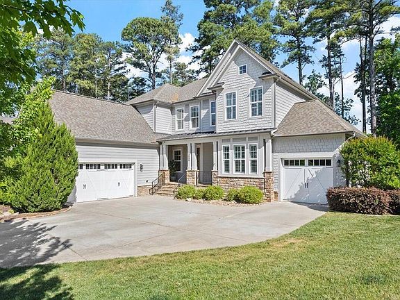 3rd image of 3000 Adonis Cir