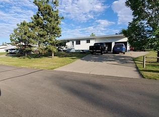 2170 Missouri Dr N, Mandan, ND 58554