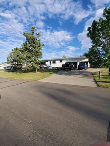 2170 Missouri Dr N, Mandan, ND, 58554