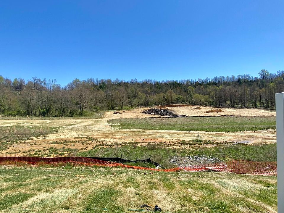 2nd image of 1025 Saylors Pl