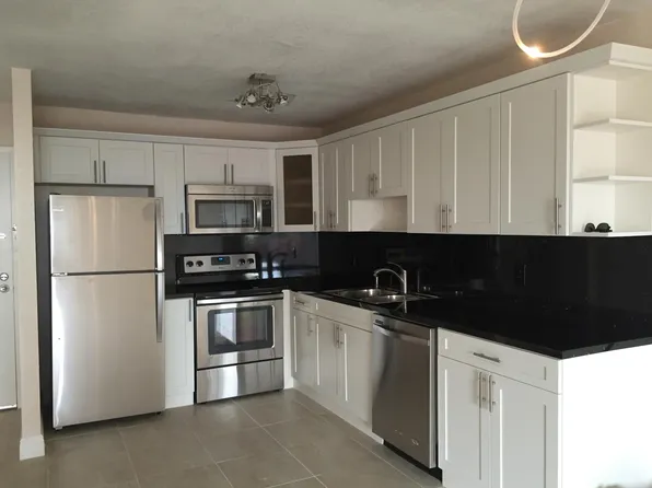 5050 NW 7th St APT 601, Miami, FL 33126